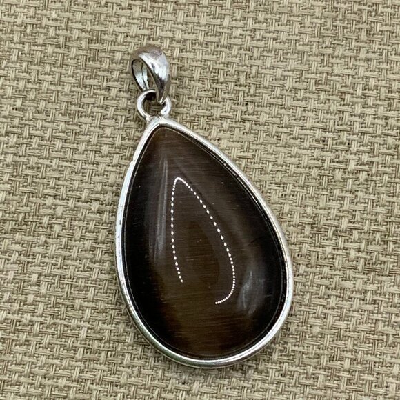 Avon Vintage Chocolate Rain Brown Silver Tone Teardrop Pendant - Picture 1 of 9